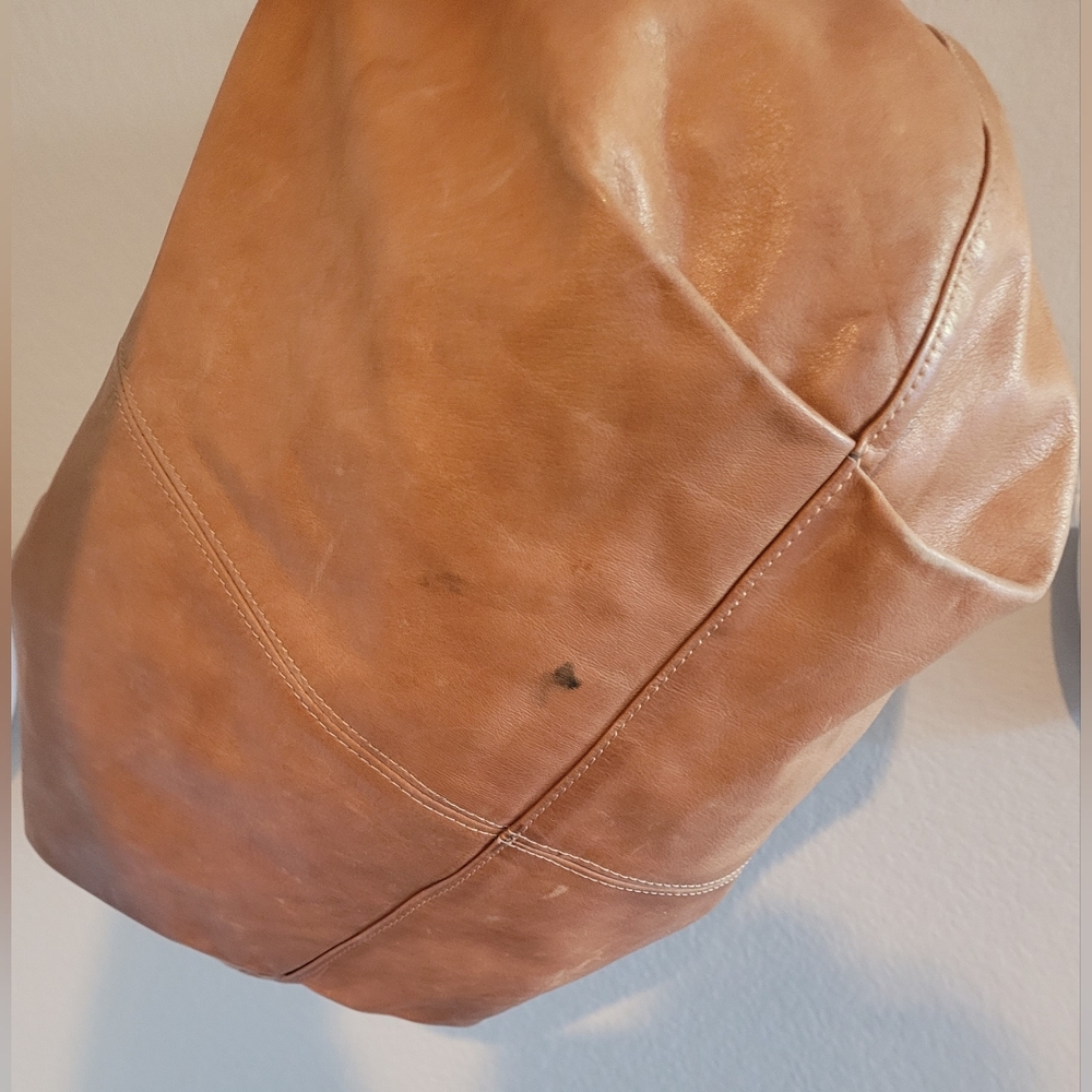 GIANNI NOTARO Italian Leather Hobo Bag - Picture 7 of 14